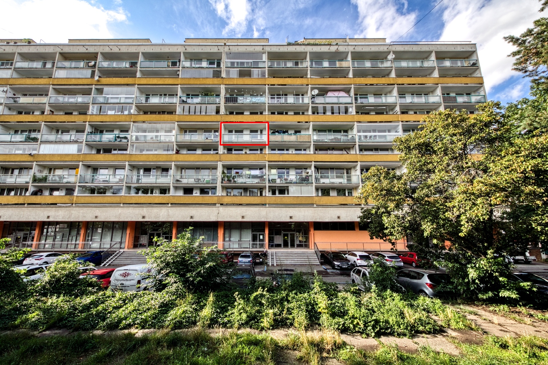 Na prodej prostorný byt 3+1, 2 lodžie, celková plocha 89m2, v ulici Baškirská, Praha – Vršovice